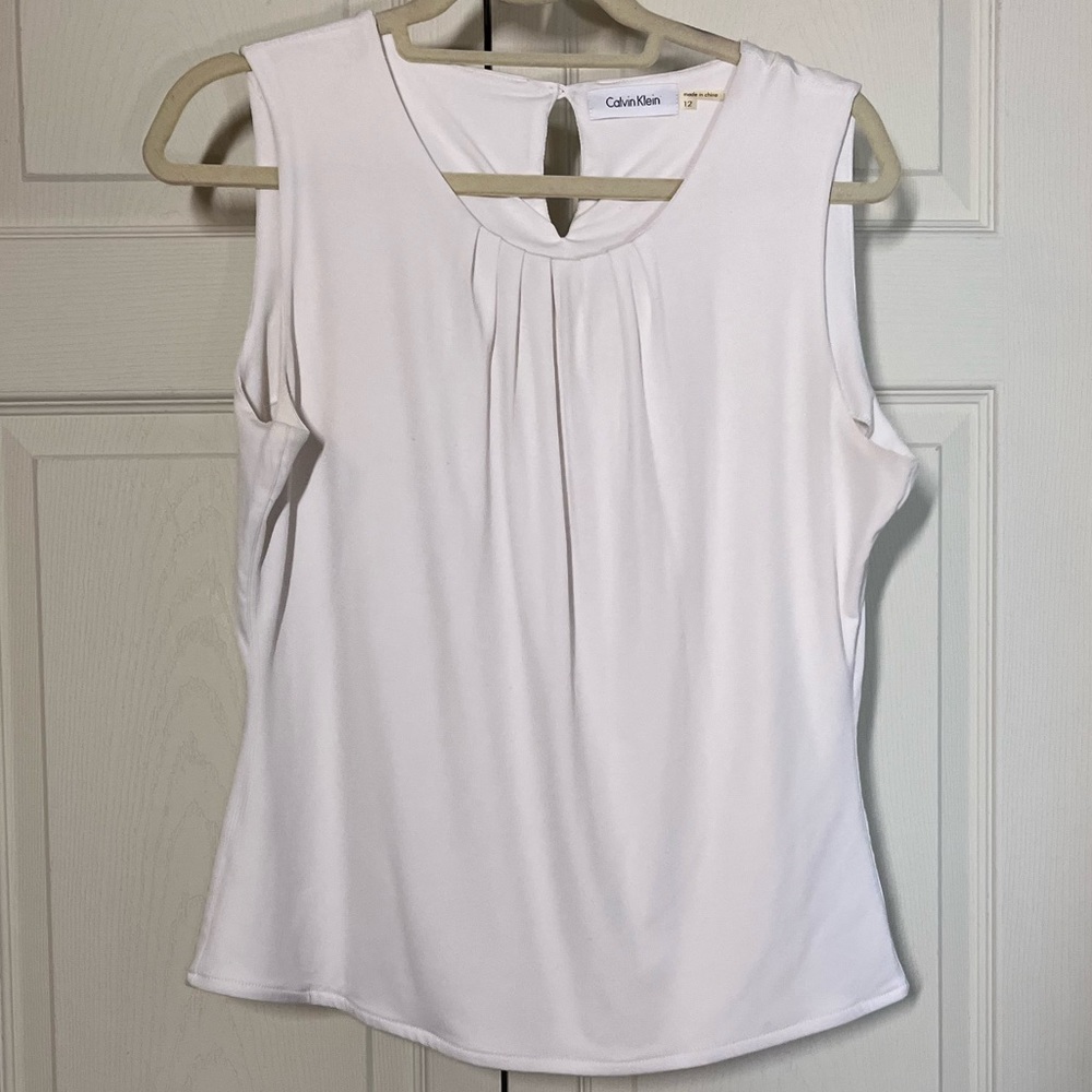 Calvin Klein Keyhole Back Top